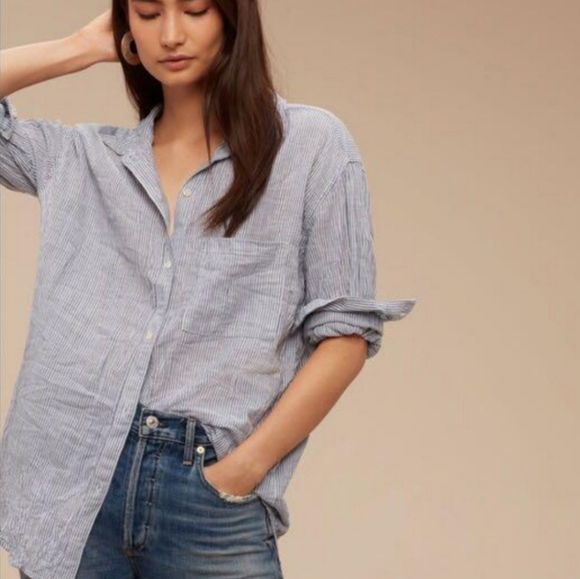Aritzia Tops - COMMUNITY Veritas Shirt Size Large Light Grey Aritzia